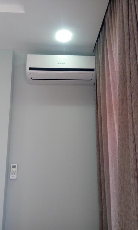 Apartament Gia バトゥーミ エクステリア 写真