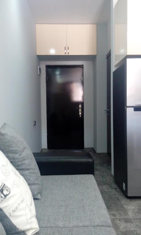 Apartament Gia バトゥーミ エクステリア 写真