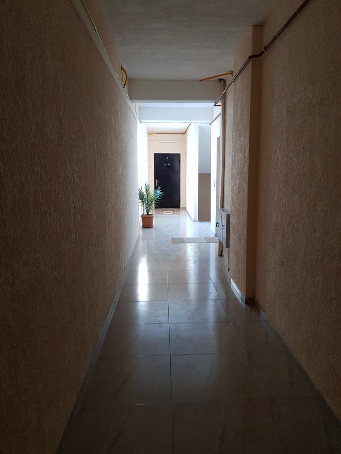 Apartament Gia バトゥーミ エクステリア 写真